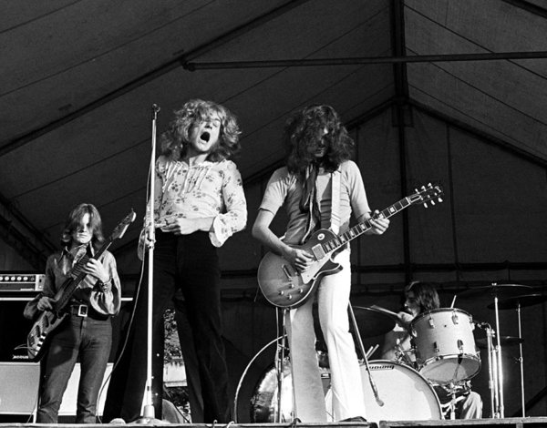 led-zeppelin-bath-festival-1969-chris-walter.jpg